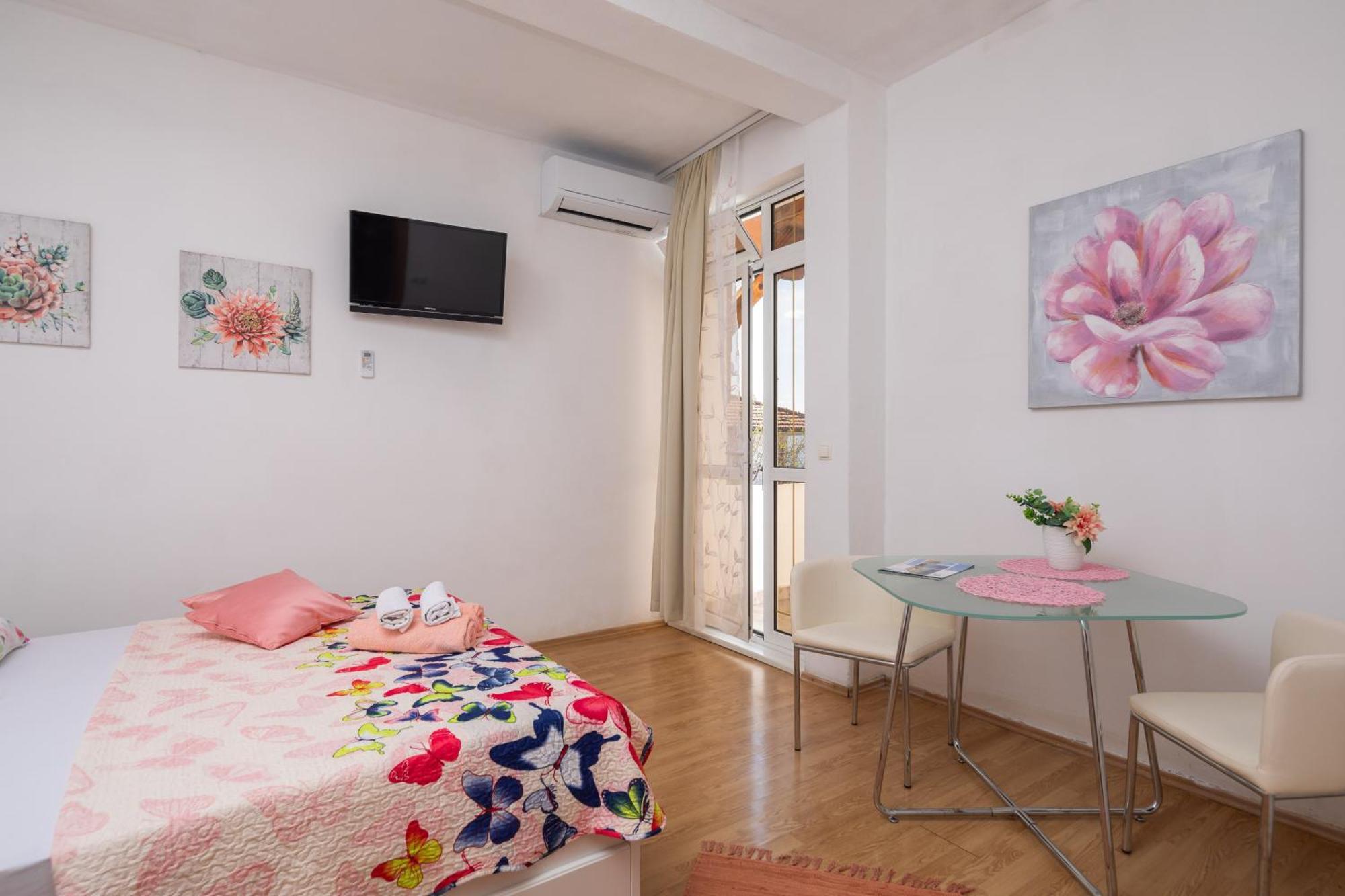 Sky Way Apartments Dugi Rat Extérieur photo