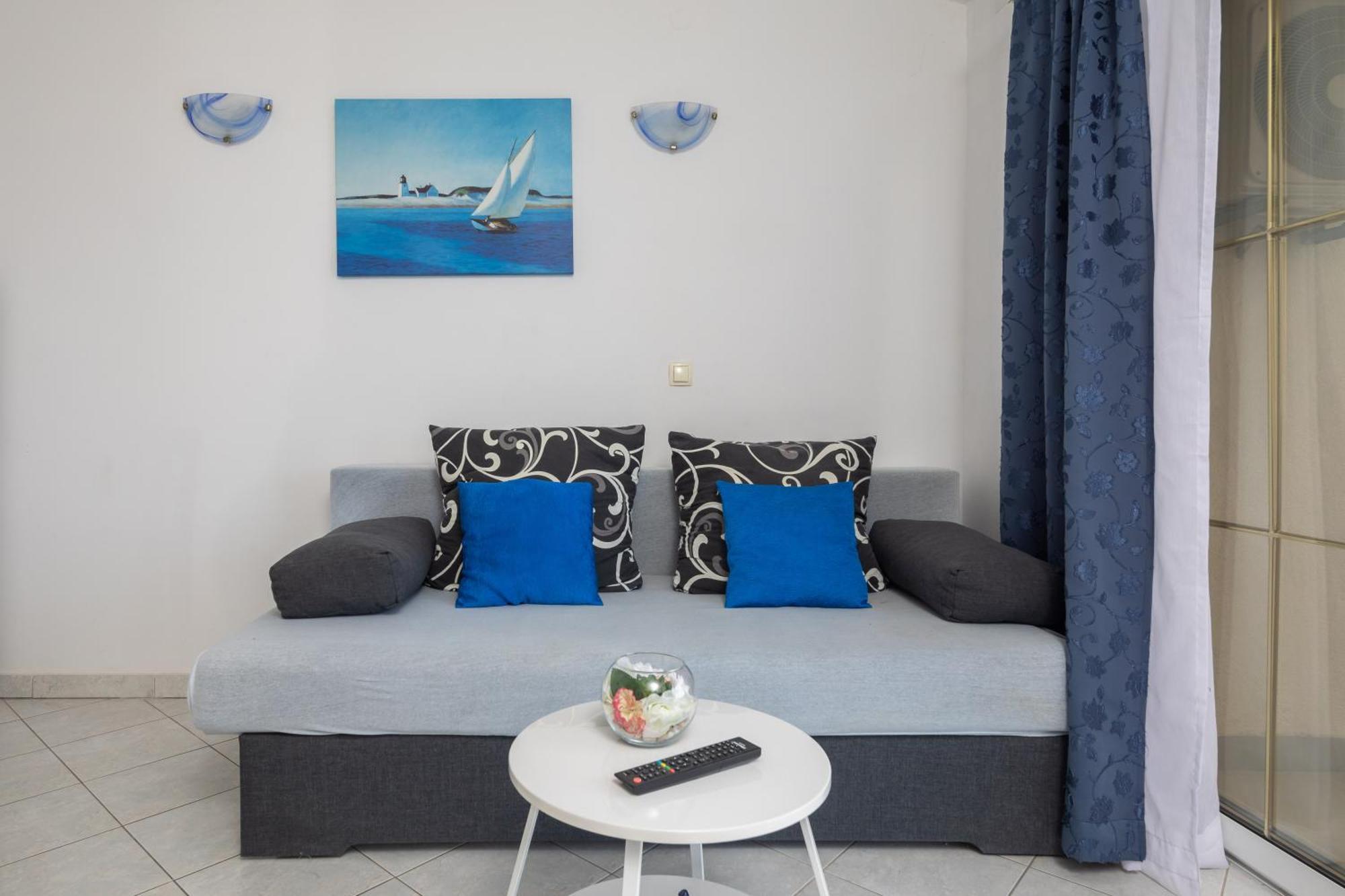 Sky Way Apartments Dugi Rat Extérieur photo